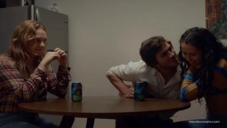 ตัวละครใน “ This Closeness ” เชี่ยวชาญศิลปะการไม่สบตากัน ซึ่งเป็นความวิตกกังวลทางสังคม แต่มันก็ทำให้ความจริงที่ว่านี่คือหนังนิวยอร์กด้วย