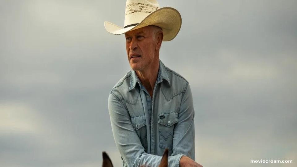 The Last Rodeo เป็นภาพยนตร์ดราม่าที่กำกับโดย Jon Avnet และร่วมเขียนบทโดย Neal McDonough ซึ่งรับบทนำเป็น Joe Wainwright อดีตนักขี่วัวกระทิงชื่อดังที่หันหลังให้กับวงการหลังจากประสบอุบัติเหตุร้ายแรง
